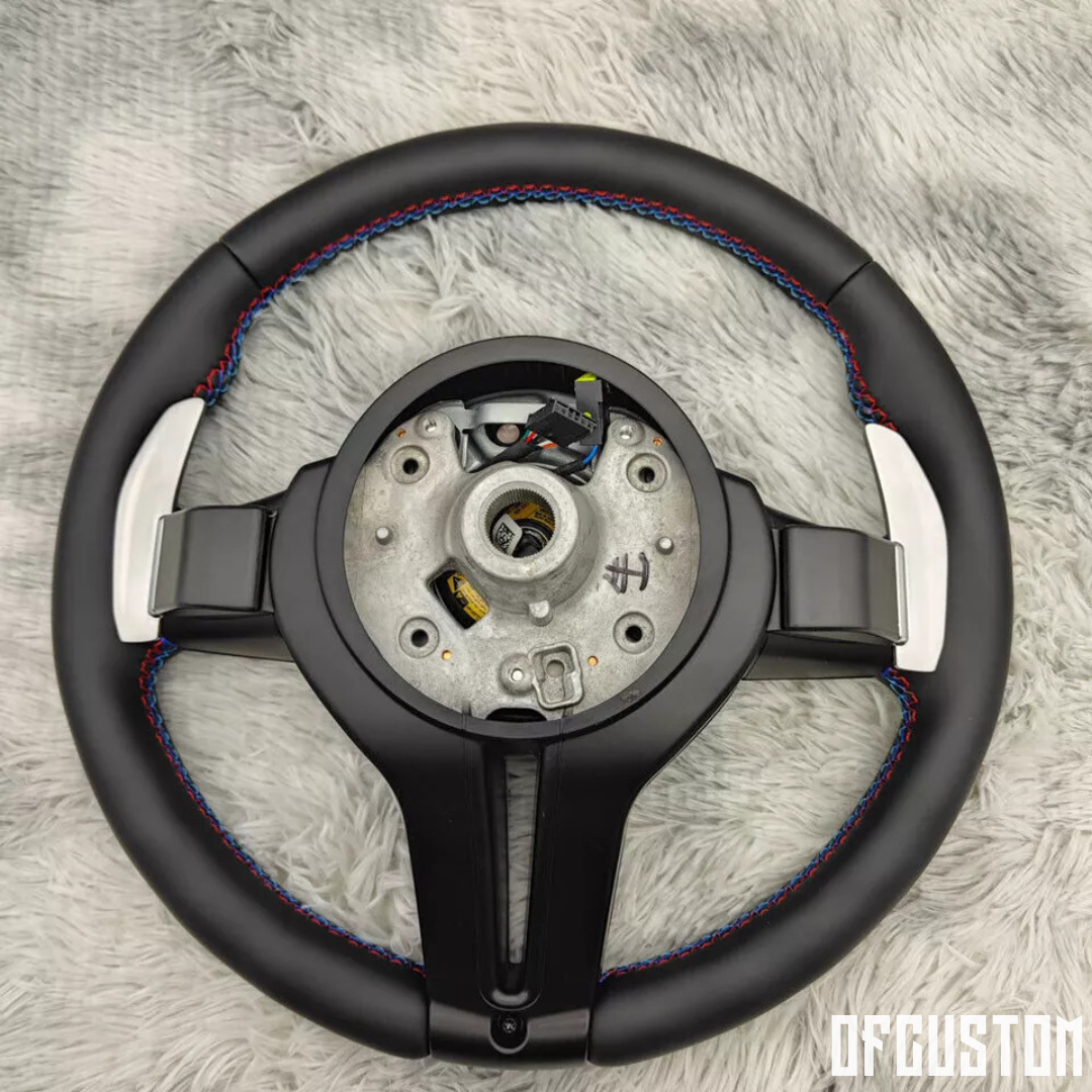 ᴏꜰꜰᴄᴜꜱᴛᴏᴍ™ Customised leather steering wheel suitable for bmw E90 series