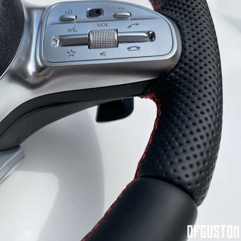 ᴏꜰꜰᴄᴜꜱᴛᴏᴍ™ Mercedes-Benz custom leather/carbon steering wheel