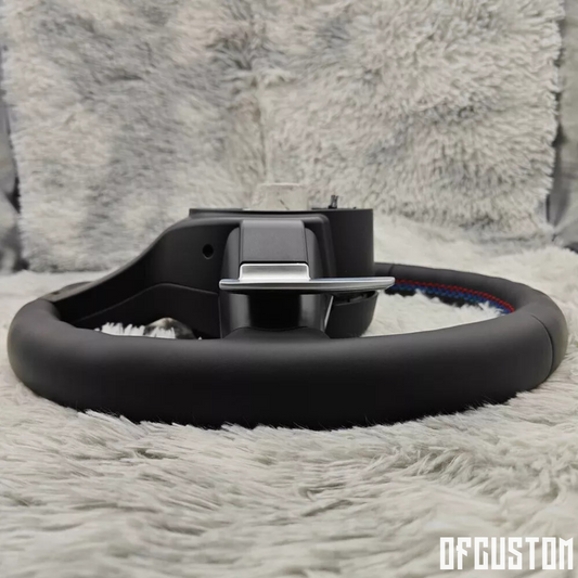 ᴏꜰꜰᴄᴜꜱᴛᴏᴍ™ Customised leather steering wheel suitable for bmw E60